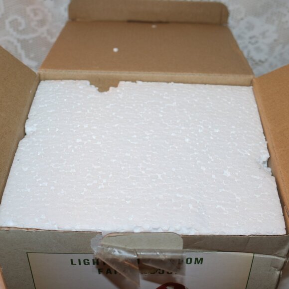 Cracker Barrel lighted fairy mushroom house NIB works great - Picture 9 of 10